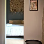 De Charme Uzes De 10 A 24 Personnes 度假居