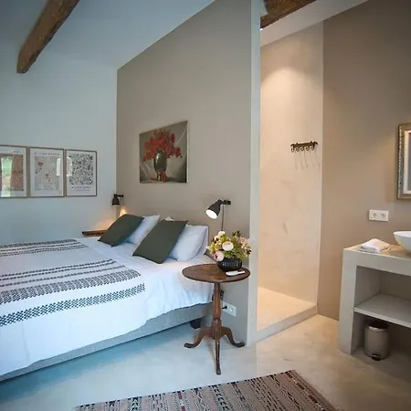 De Charme Uzes De 10 A 24 Personnes Ferienhaus
