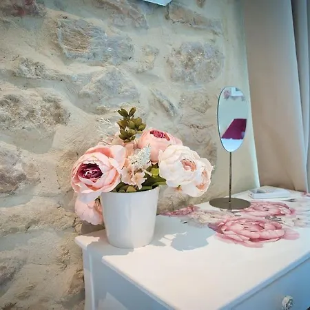 Prázdninový dům De Charme Uzes De 10 A 24 Personnes La Bastide-dʼEngras