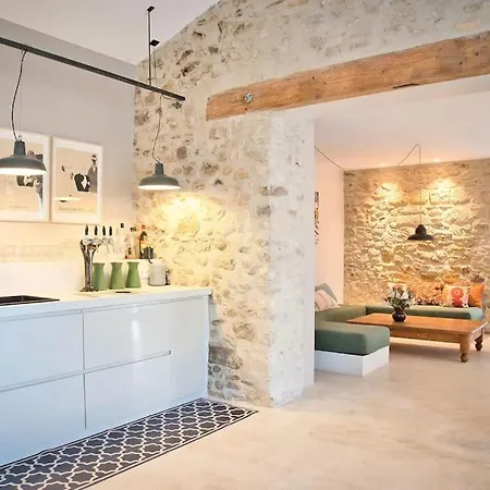 De Charme Uzes De 10 A 24 Personnes 別荘 La Bastide-dʼEngras