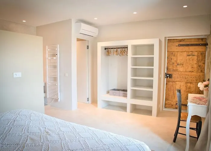 Tatil Evi De Charme Uzes De 10 A 24 Personnes